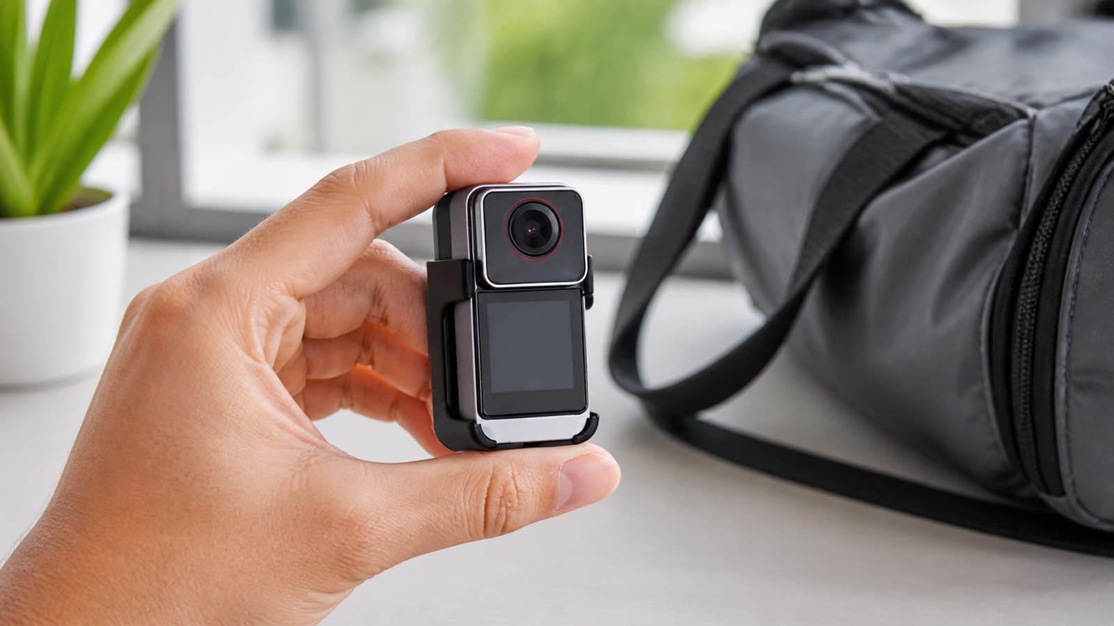 SAW10 touchscreen thumb action camera sample evaluation for outdoor-accessory, cycling and travel-electronics distributors