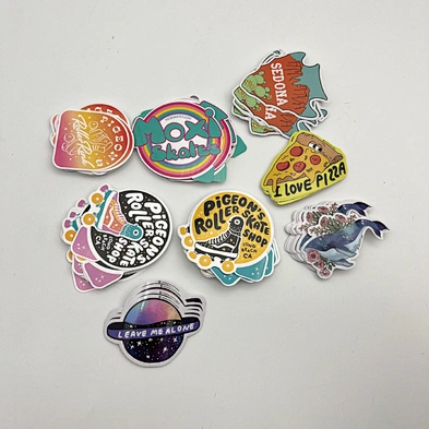 Die cut self adhesive sticker permanent kids cartoon label vinyl sticker