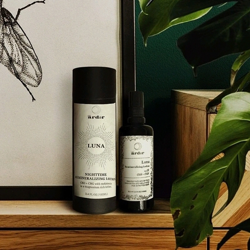 Custom Eco Friendly Empty Long Cardboard Cylinder Cosmetic Packaging Biodegradable Black Kraft Paper Tube