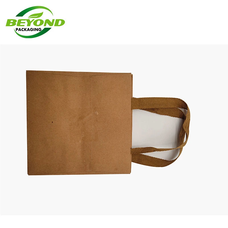 Christmas Packaging Shopping Paper Gift Bags With Customized Printing Gift Packing Bags With Handle Biodegradable Material