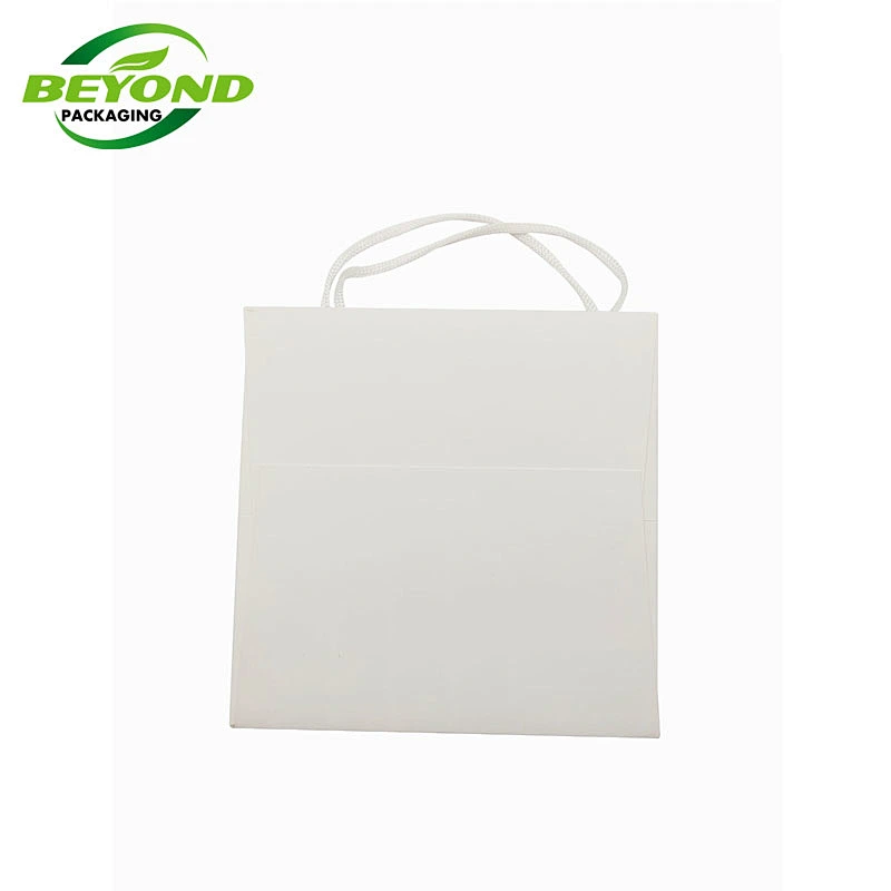 Wholesale Custom Logo Gold Foil LOGO Luxury White Gift Bags Shopping bags Cardboard Paper Shopping Bags With Your Own Logo