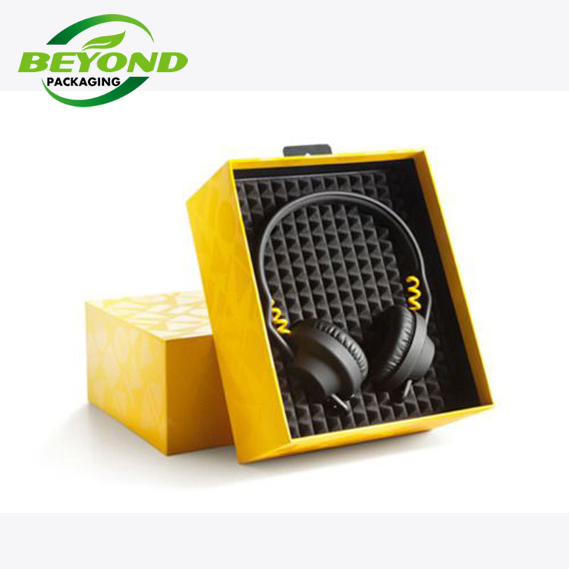 Wholesale High Quality Environmental Square Shape Custom Design Logo Kraft Cardboard For Wired Earphones With Packing Gift Box