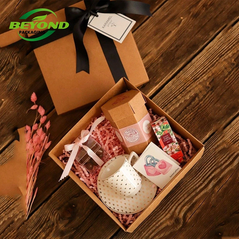 Fashion Luxury Square Christmas gift hard box Environment-friendly Cardboard Material Birthday Gift Set Box
