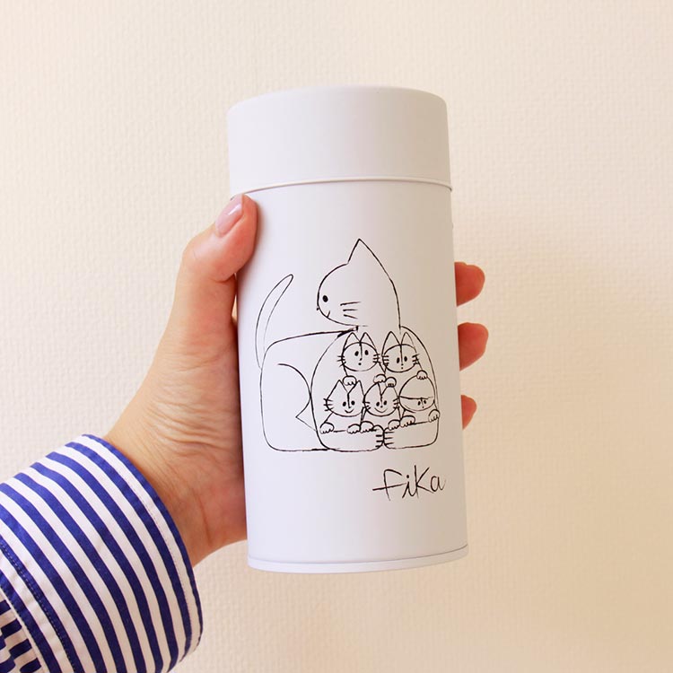 Eco Friendly Black Cardboard Cylinder Tea Tube Packaging Box Recycled Customized Different Design Paper Tube Packaging