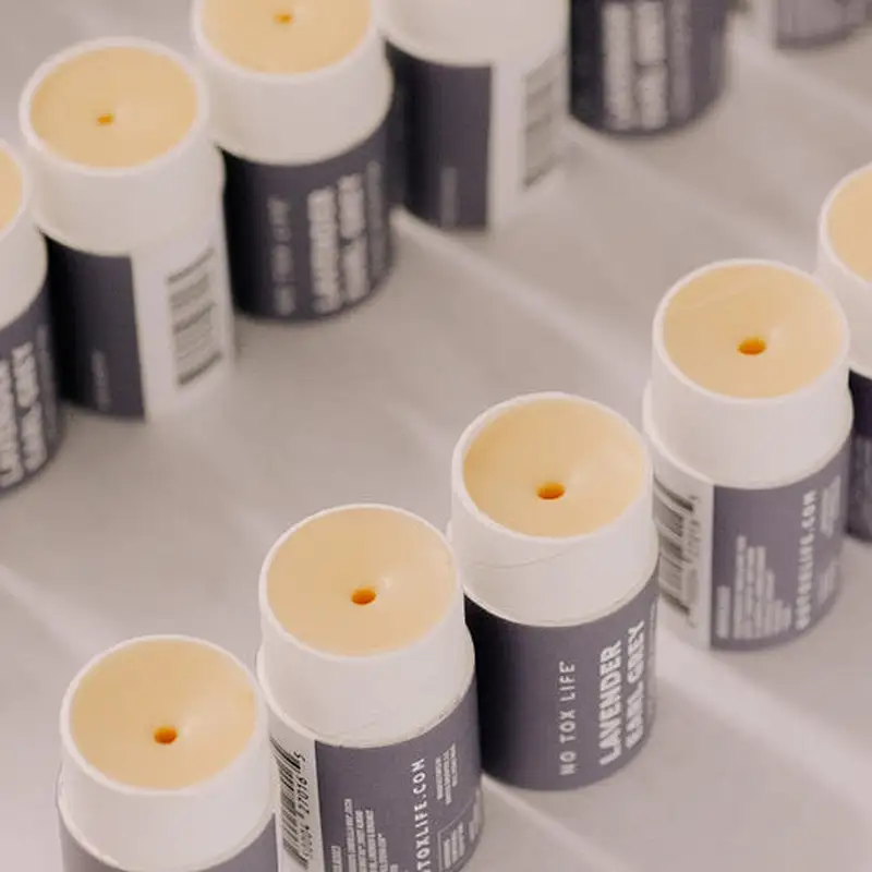 Custom Paperboard Deodorant Push up Tube Paper Eco- friendly 3 oz 5g Black Biodegradable Lip Balm Tube Cylinder Packing