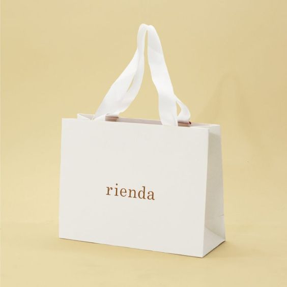 Luxury recyclable perfume clothes jewelry gift shopping packing custom print large paper bags with your own logo