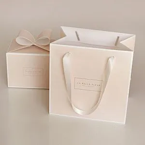 Custom Logo Luxury Paper bag Boutique Retail Clothing Packaging Shopping Gift Bag