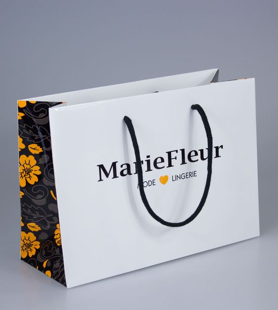 High Quality Eco Friendly Custom Logo Design Kraft Paper Bag Premium Shopping Bag With Ribbon Handle