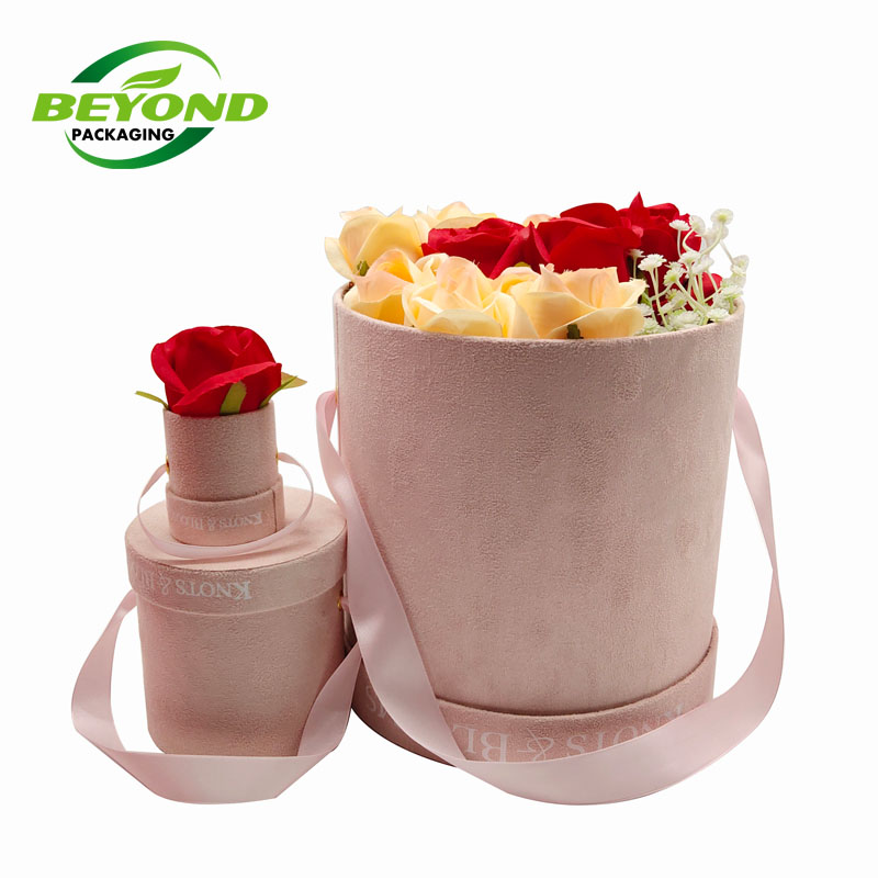 Fashion Attractive Design Round Pink Velvet Flower Box With Gold Stamping Velvet Boxes For Christmas Gift