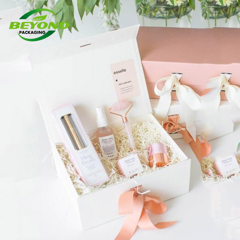 Custom Design Cosmetics Gift Packaging Containers Hard Rigid Paper Box For Cosmetic Oil Skincare Bottle Lotion Set Packaging