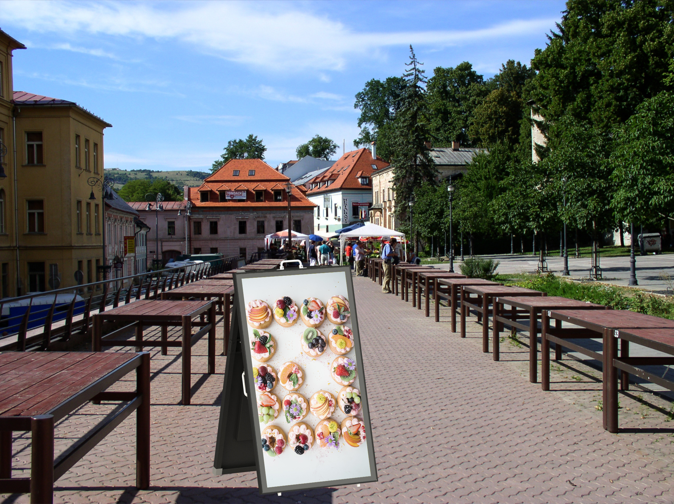Outdoor Solar Power Digital Signage