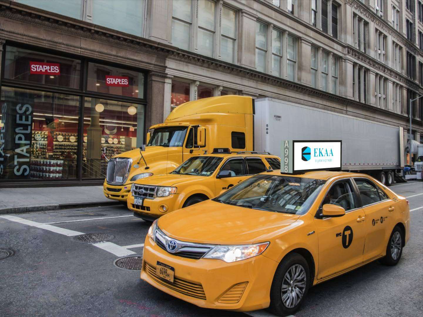 Outdoor Taxi Top LCD Displays