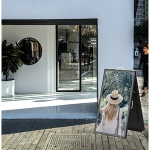 Outdoor Solar Power Digital Signage