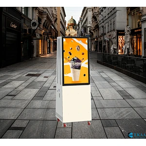 Outdoor Battery Portable Displays