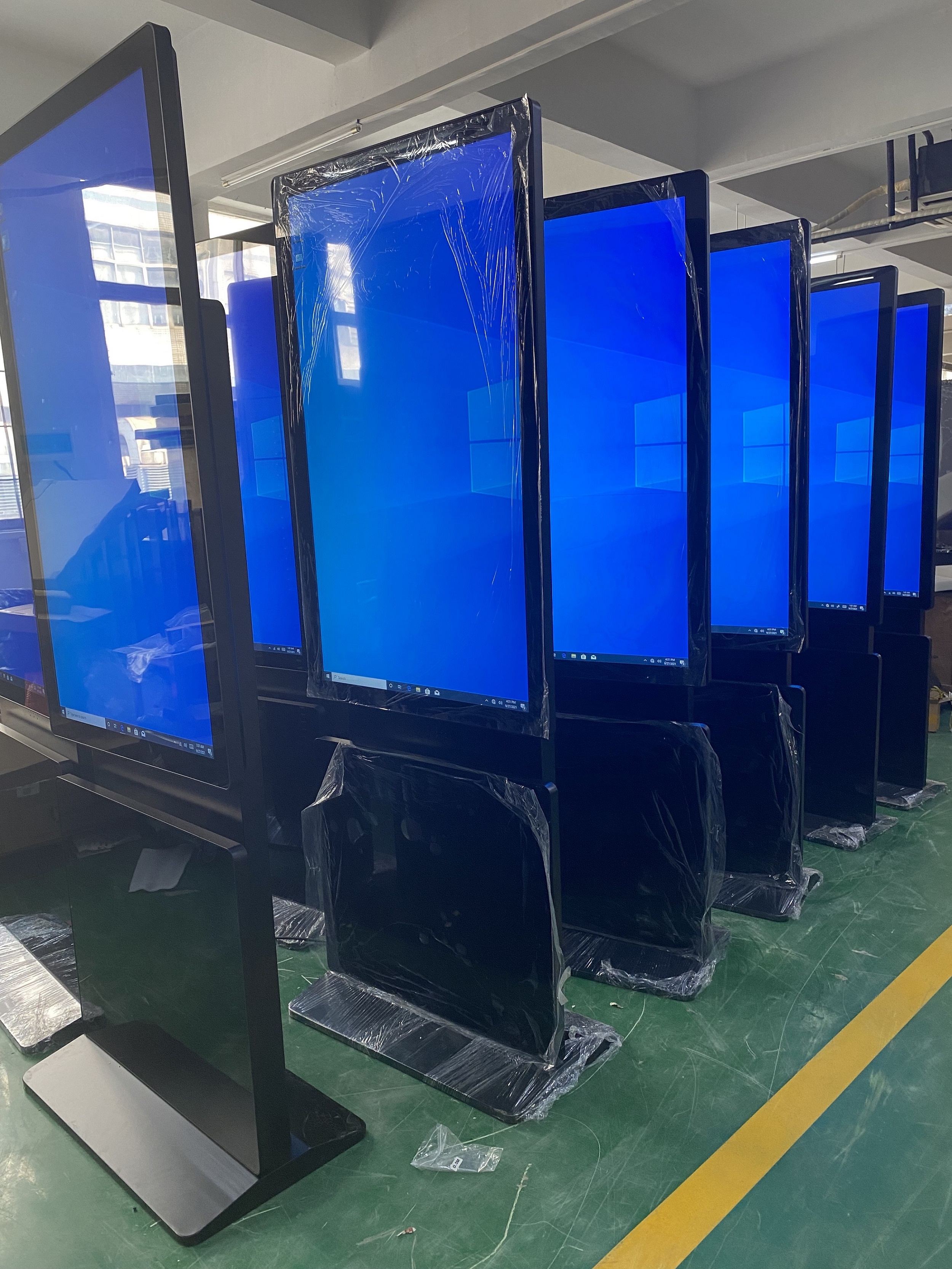 PANTALLAS LCD giratorias