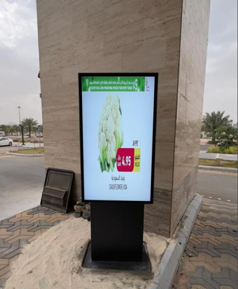 4000 nits high brightnesss Digital Signage