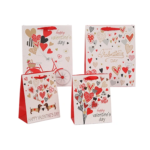 Red heart Valentine's Day paper gift bag fashion package
