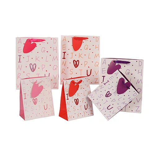New designs of gift paper bags for Valentine's Day