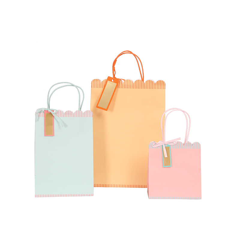 Die Cut Kraft Gift Paper Bags Twisted Paper Handle