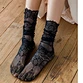 lace sock Lota wind