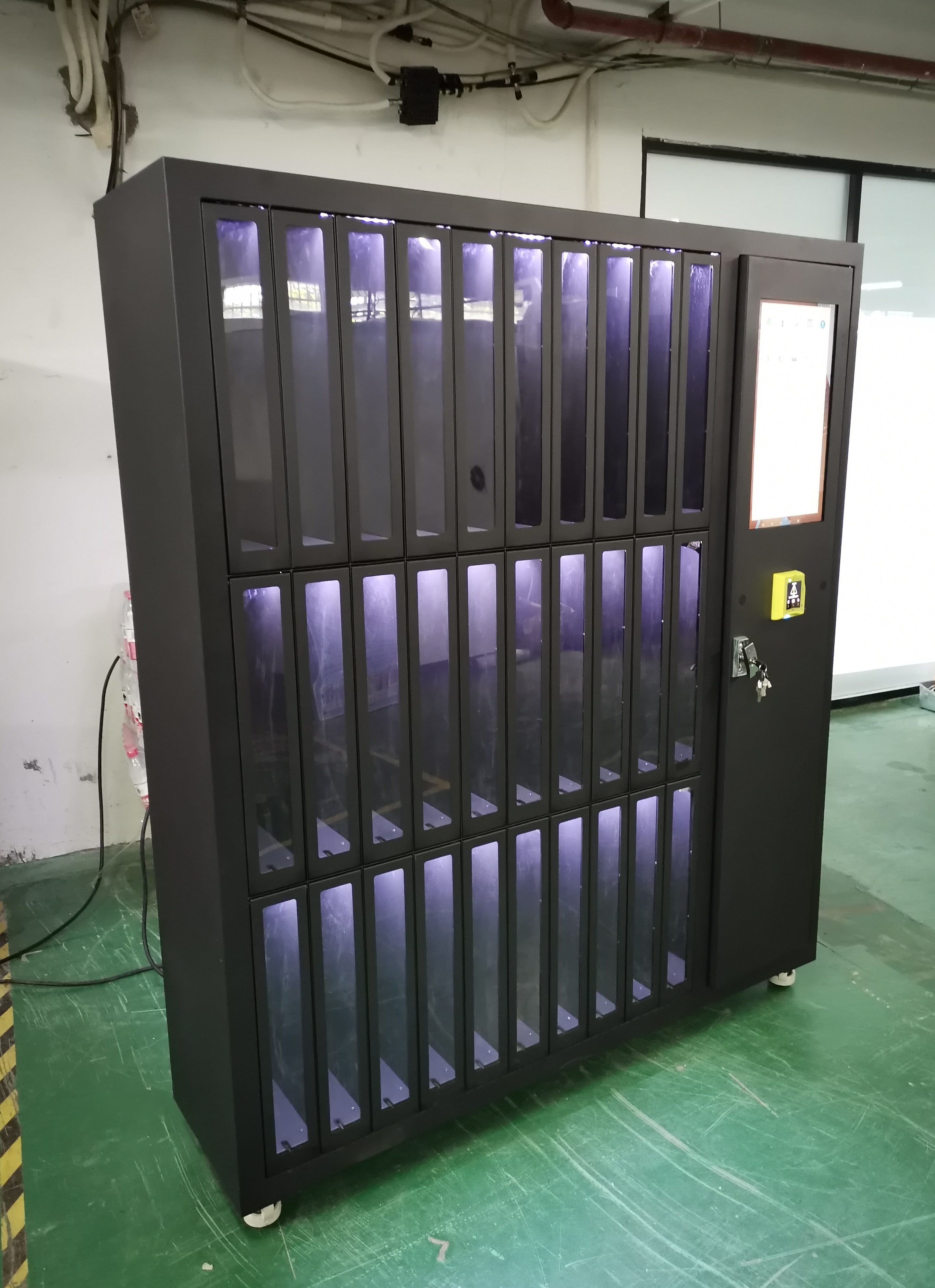 Sports equipment locker vending machine tennis racket