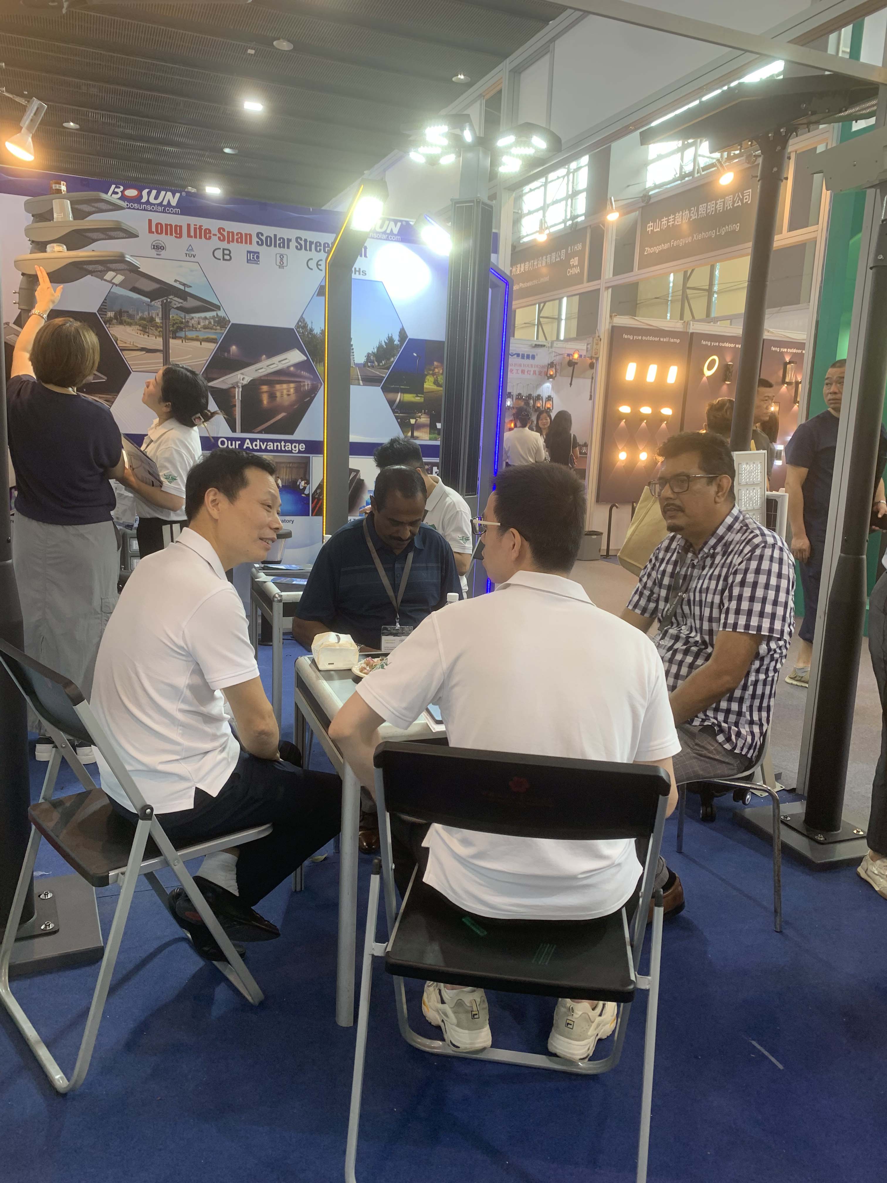 BOSUN Lighting trade show exhibit lighting