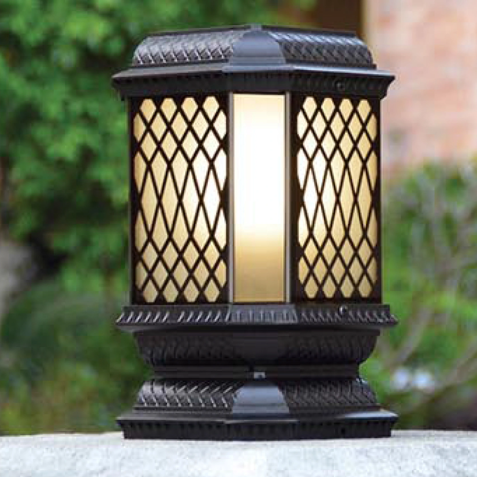 classical style cast aluminium led solar pillar light manufacturer