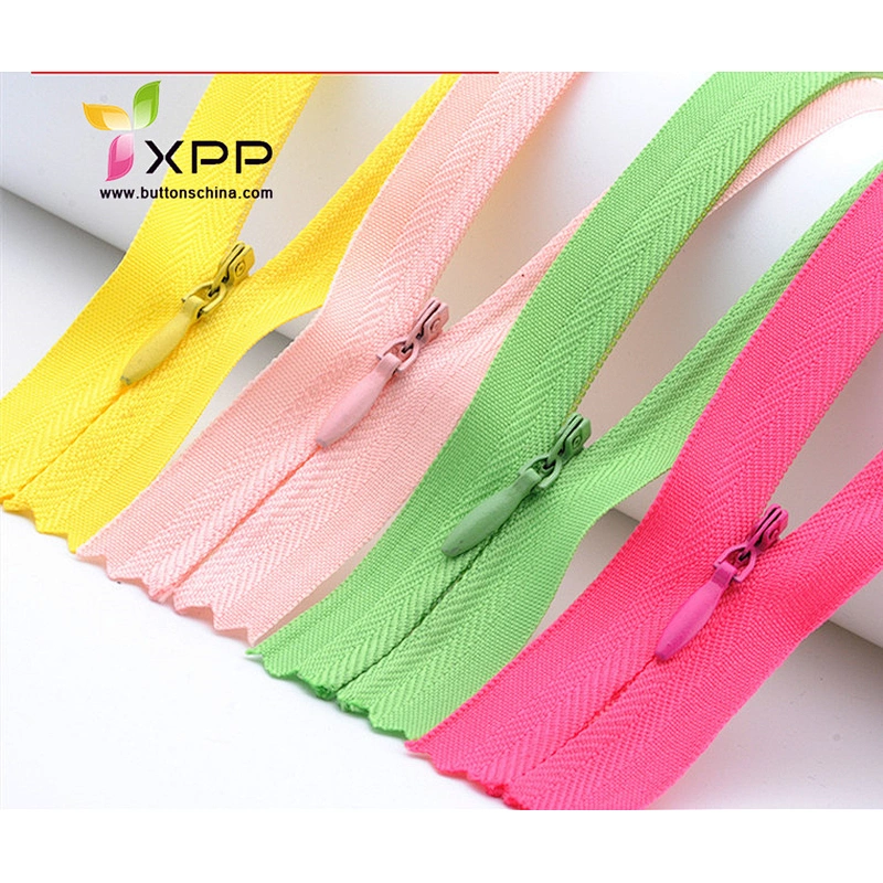#3invisible zipper close end