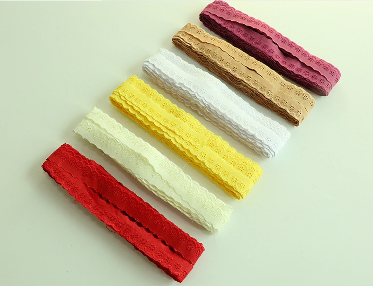 Off white water thread lace