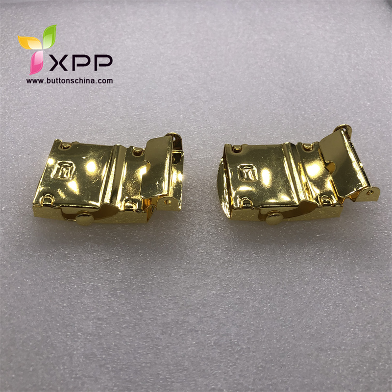 Stylish golden buckle