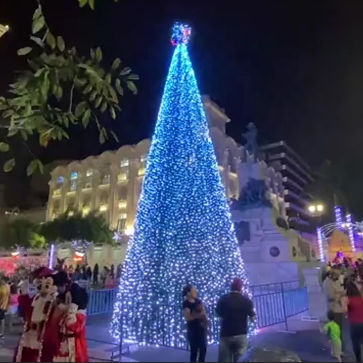 New Year Luxury Decoration Trees Commercial Giant Artificial Outdoor Christmas Trees