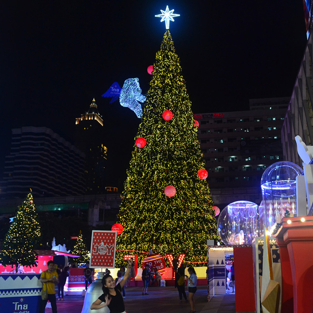 New Year Luxury Decoration Trees Commercial Giant Artificial Outdoor Christmas Trees