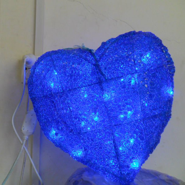 3D  The heart shape festival Christmas decorations ornament scurpture Christmas  bell eposy   LED motif light