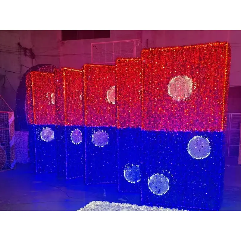 Pai gow motif light