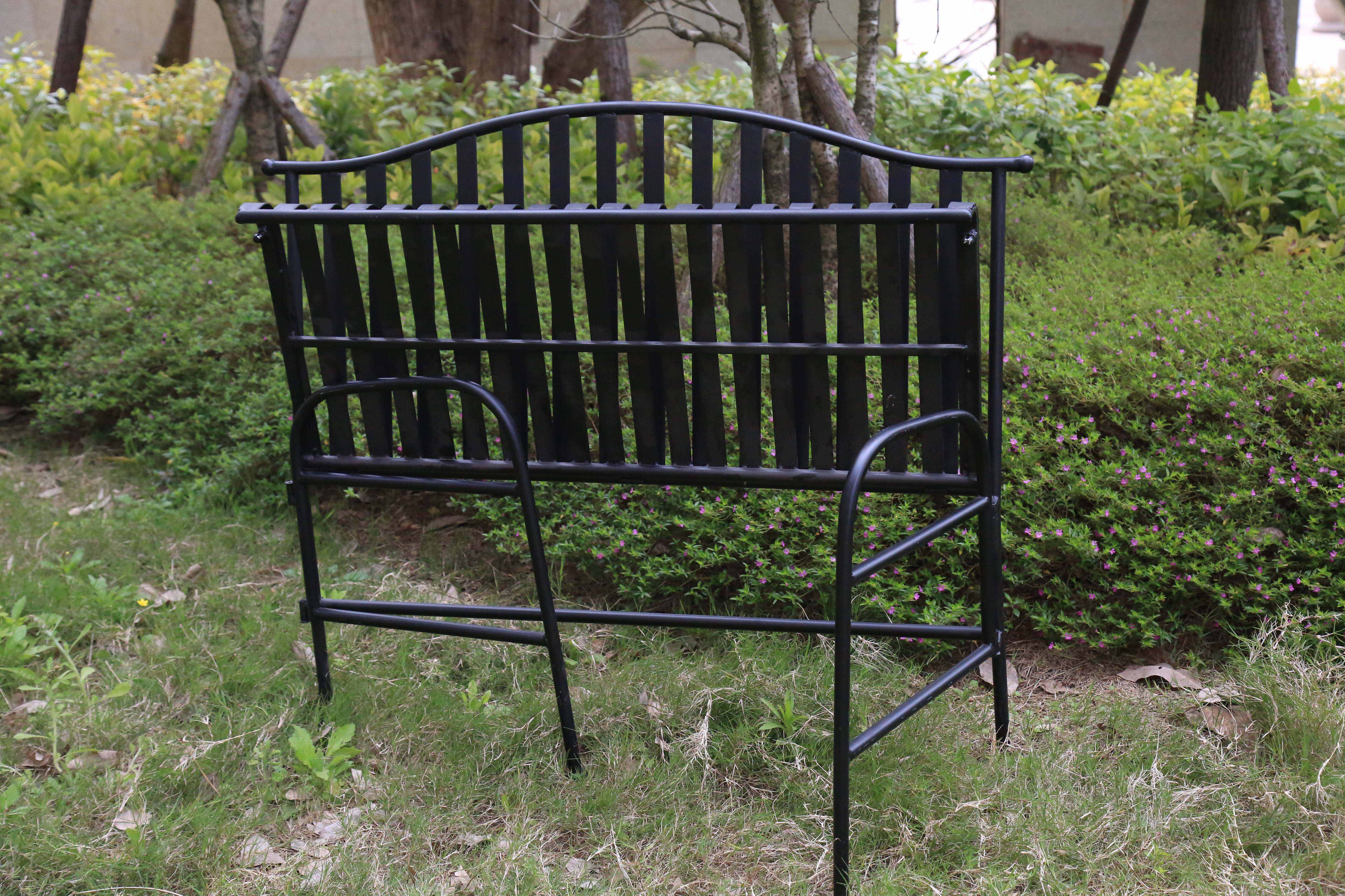 garden bench under folding condition