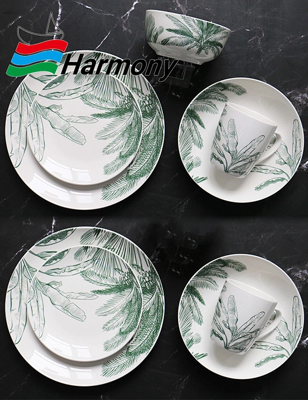 Because of their gorgeous color matching, the good porcelain dinnerware with decalcan quickly catch the eyes of consumers in the store, thus showing a strong desire to buy.