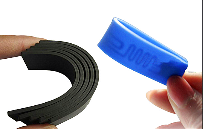 High Temperature Cheap Price UHF rfid silicone laundry tag