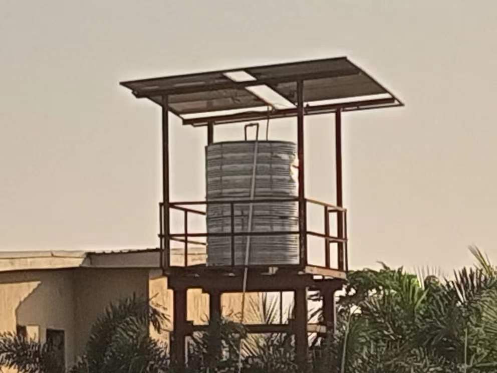 Sistema de bomba de agua solar