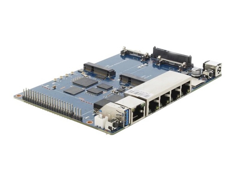 Scheda router Banana Pi BPI-R64 con design MediaTek MT7622