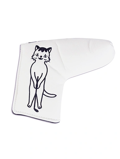 The blade putter cover features a magnetic closure for easy and secure storage. It is designed to fit most standard blade putters and provides excellent protection against scratches and dings.