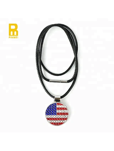 Make a statement on and off the course with our golf ball marker pendant. Made from high-quality materials, our pendant features a functional ball marker that is perfect for marking your ball on the green.