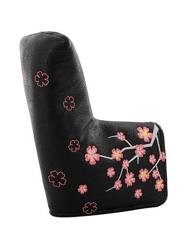 Personalized head covers are a unique and special accessory for golfers. These custom covers can be customized with names, initials, or logos, adding a personal touch to the golf bag.