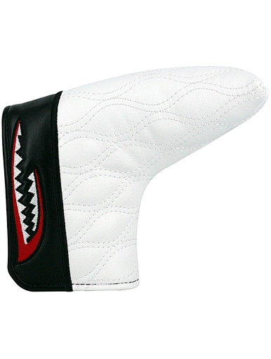 The putter golf head cover is a must-have accessory for any golfer. Designed to protect the putter head from scratches and dings, it ensures the club stays in top condition. With its durable construction and easy-to-use design.