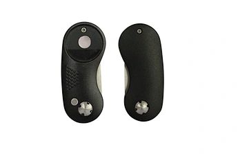 unique divot tool