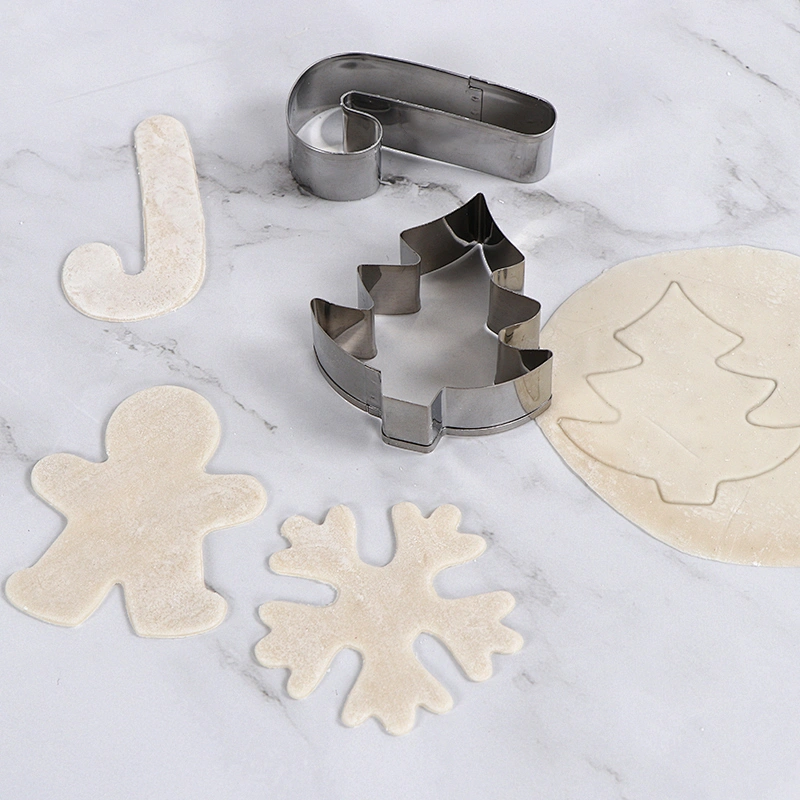 Lfgb Standard Stainless Steel Christmas Cookie Cutter Set With Recipe Booklet