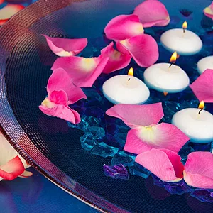 50 Pieces 1.5 Inch Unscented Valentine's Day Floating Candles