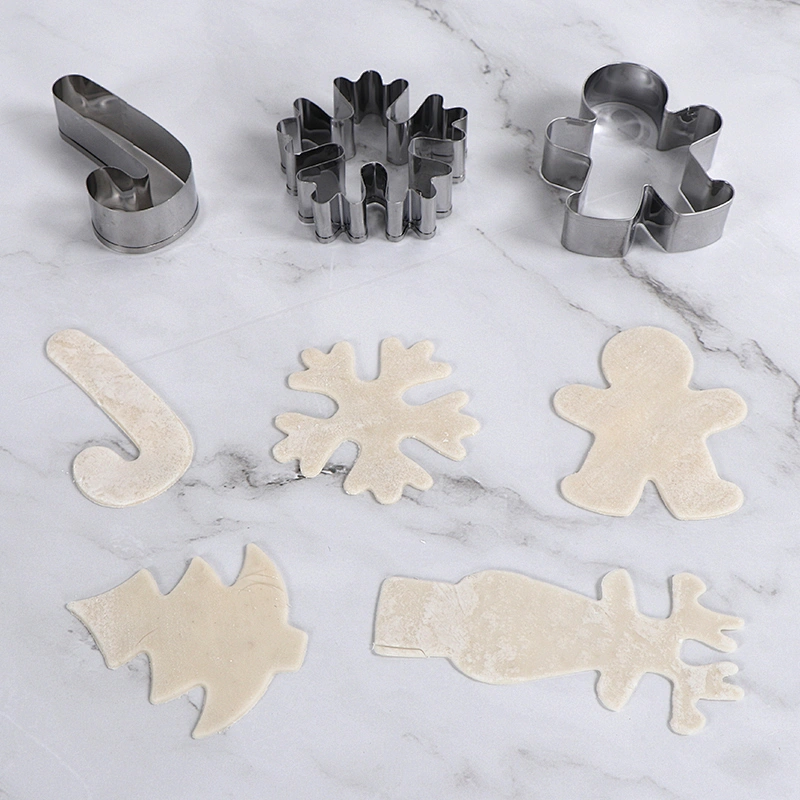 Lfgb Standard Stainless Steel Christmas Cookie Cutter Set With Recipe Booklet