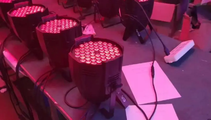 stage can lights