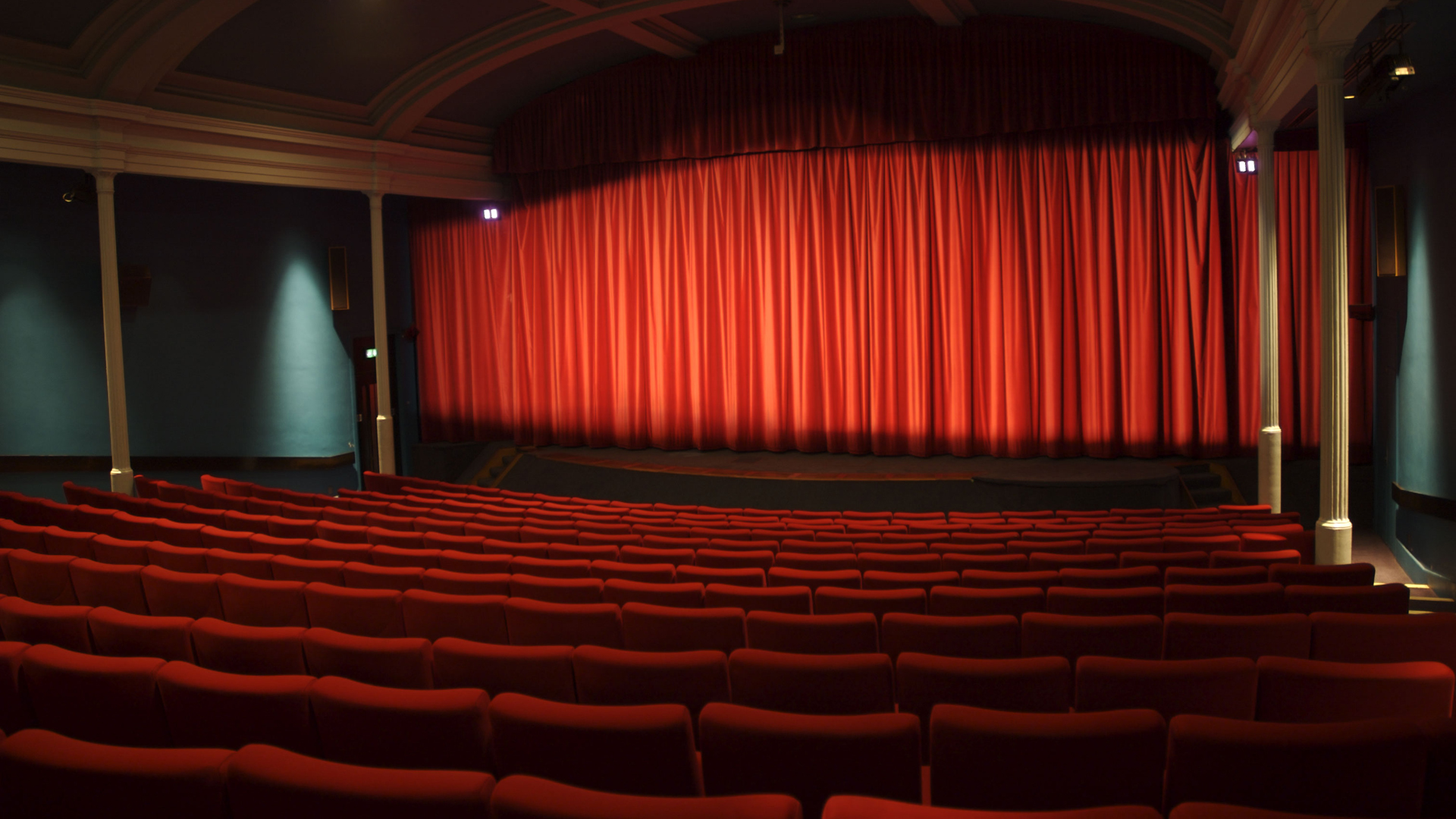 movie theater lighting