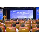 甌海區舉辦溫州·甌海產業數位化轉型主題論壇暨浙江鼎業機械有限公司院士任命儀式